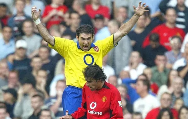 Iconic Football Moments Arsenal Defender Celebrates Nistelrooy Penalty Miss