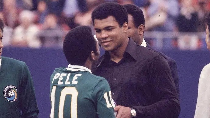 Iconic Football Moments Pele and Mohamad Ali Meet