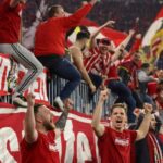 دوري أبطال أوروبا: جماهير بايرن تعتذر بعد إصابة مصورين في موقعة ريال